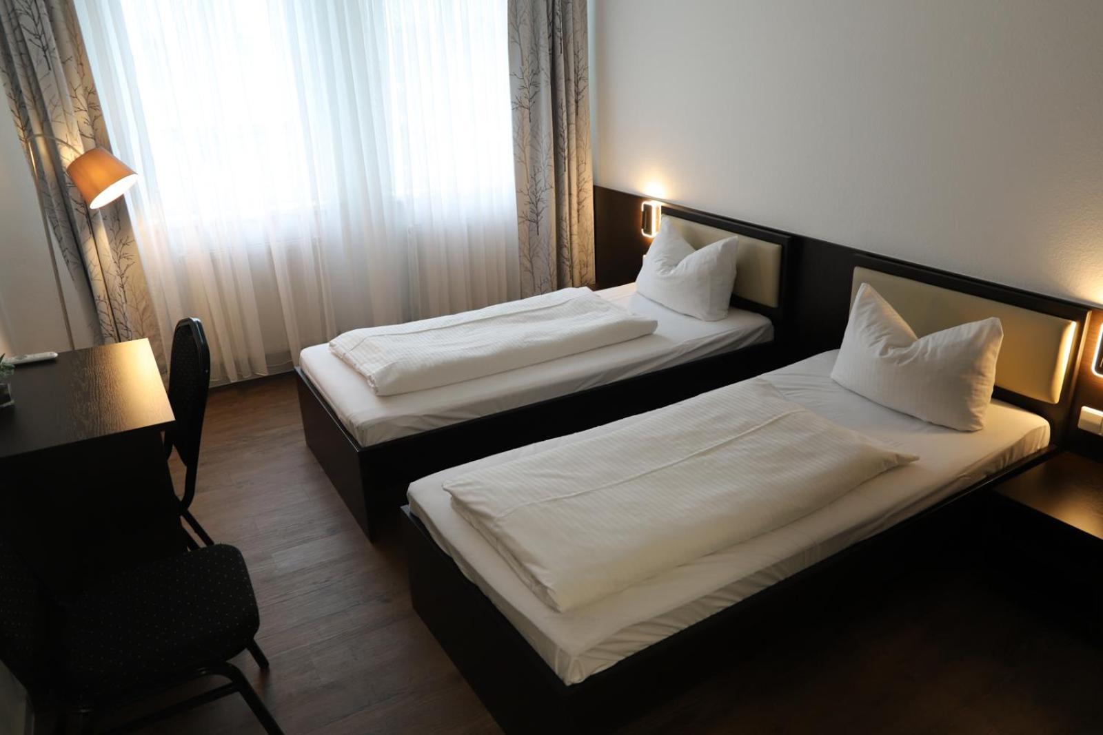 Hotel Am Suedtor Backnang Extérieur photo