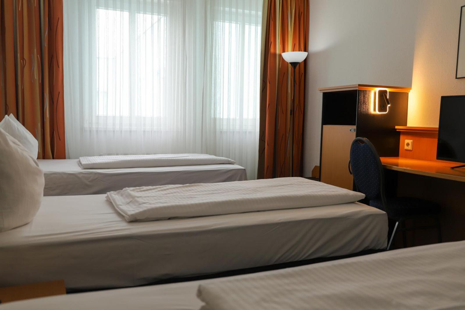 Hotel Am Suedtor Backnang Extérieur photo